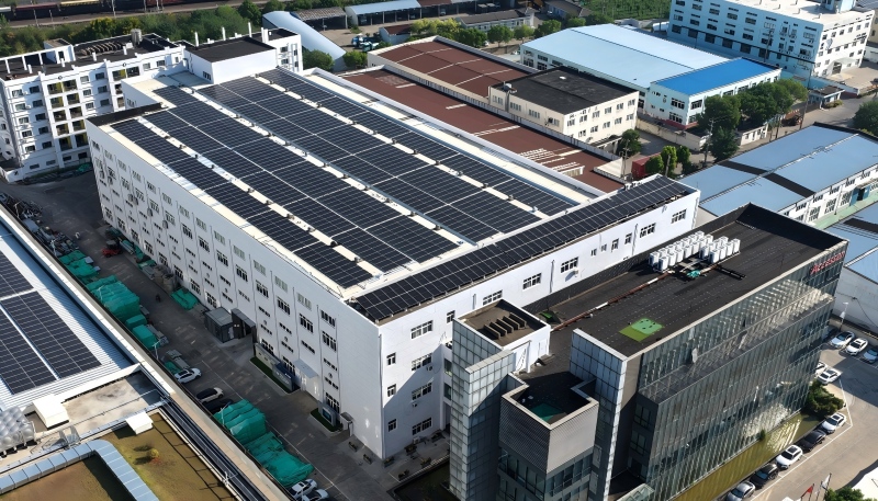 26/01/04 上海艾克森践行智能制造绿色工厂——光伏发电节能技改项目成功运行 艾克森换热器企业新闻26/01/04 上海艾克森践行智能制造绿色工厂——光伏发电节能技改项目成功运行